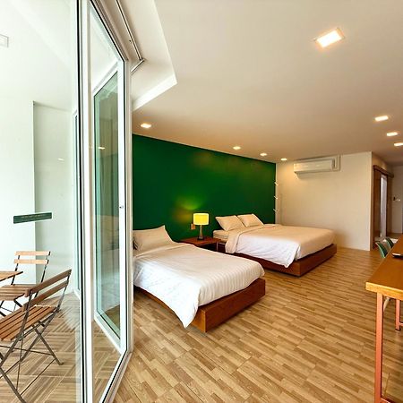 Plernpetch Hotel 수랏타니 외부 사진