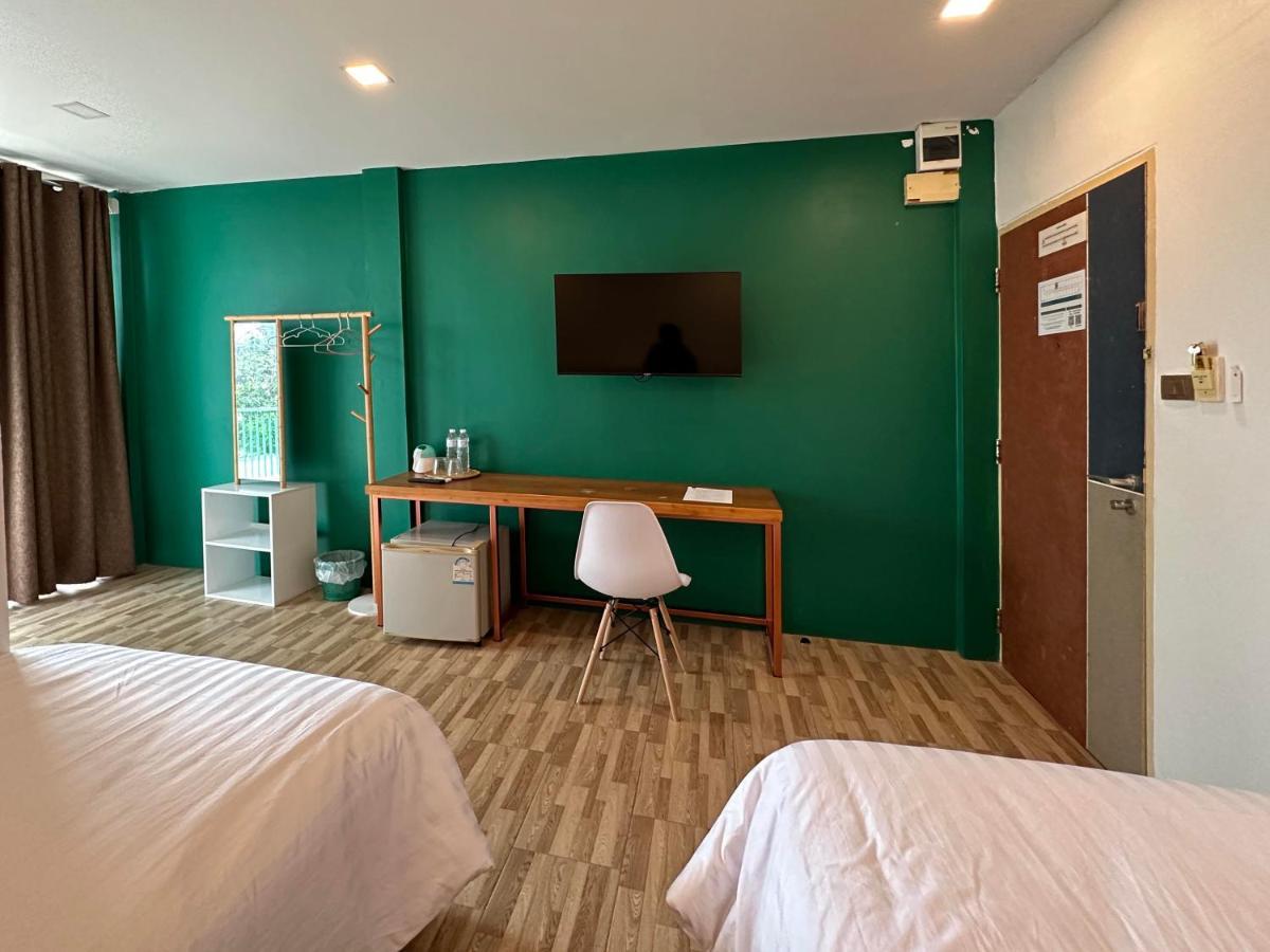 Plernpetch Hotel 수랏타니 외부 사진
